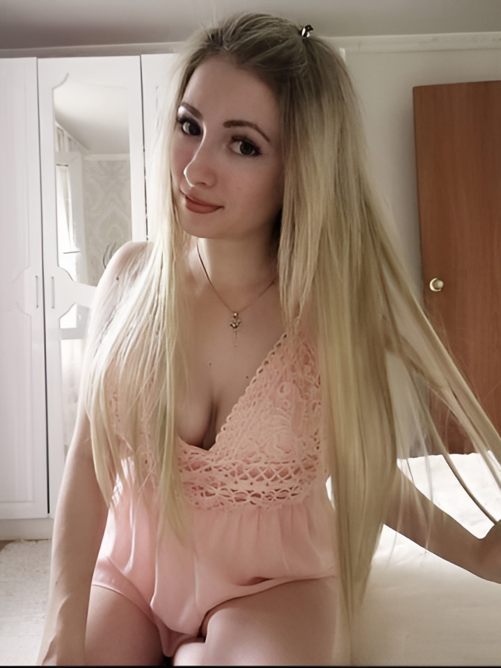 Искра привлекательная девушка из Рыбинск цена от 3000 руб