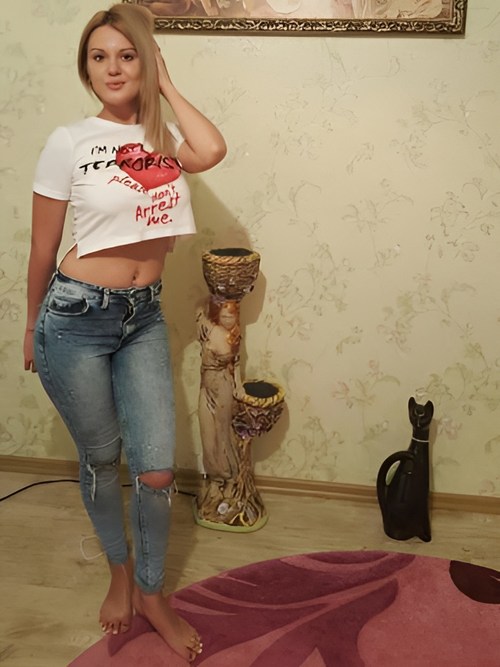 Юлия привлекательная девушка из Рыбинск цена от 2500 руб