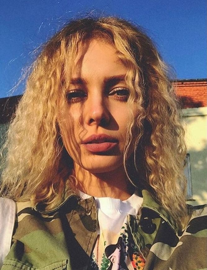 🎥 Лия привлекательная девушка из Рыбинск цена от 5000 руб