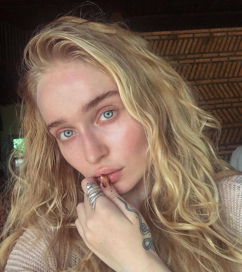 Яночка привлекательная девушка из Рыбинск цена от 4000 руб